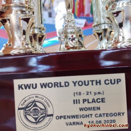 Александра Концевенко стала третьей в Кубке Мира по киокусинкай U21
