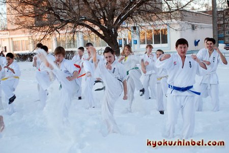Снежная тренировка киокушин в "Сакуре"