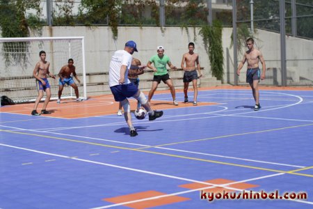 Мини футбол в Болгарии среди участников летнего лагеря киокушин