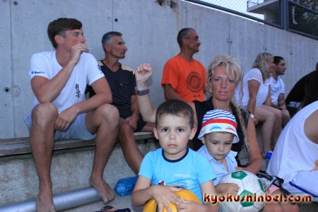 Мини футбол в Болгарии среди участников летнего лагеря киокушин
