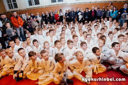 Фото-моменты новогодних мероприятий юных каратистов