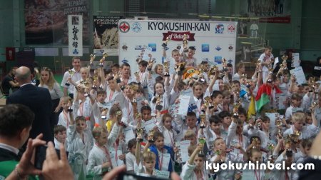 Международный детский турнир среди детей и юниоров 6 - 13 лет «Киокушин - дружба без границ» прошел в Гомеле в минувшую субботу.